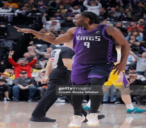 首人再创辉,三双传奇再,续篇章,皇冠体育,皇冠体育平台,体育赛事投注,皇冠官网,体育投注,在线博彩