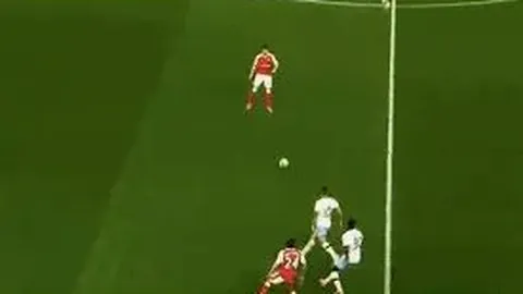 “球迷倡议：探讨球迷股权购买与门票价格稳定方案”